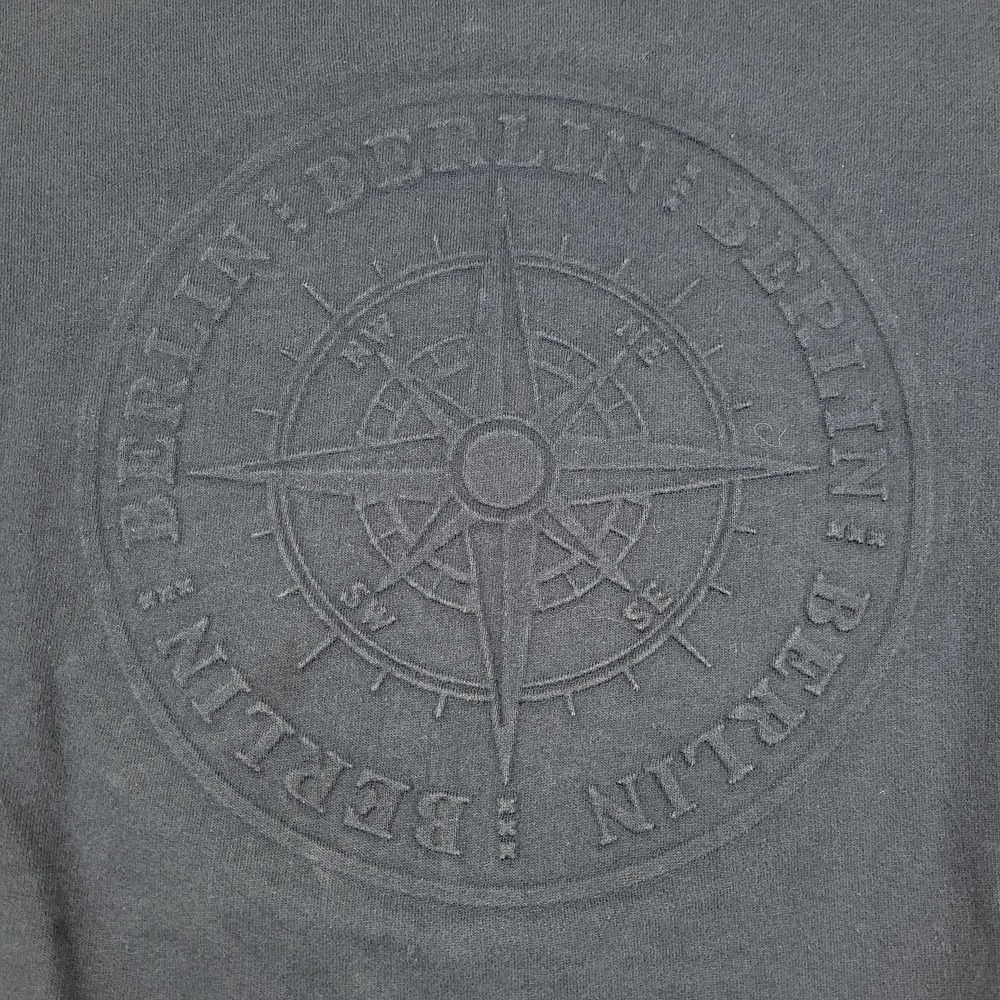 Berlin Designs Sweater Mens Small Navy Blue Crewneck Compass Pullover Cotton
